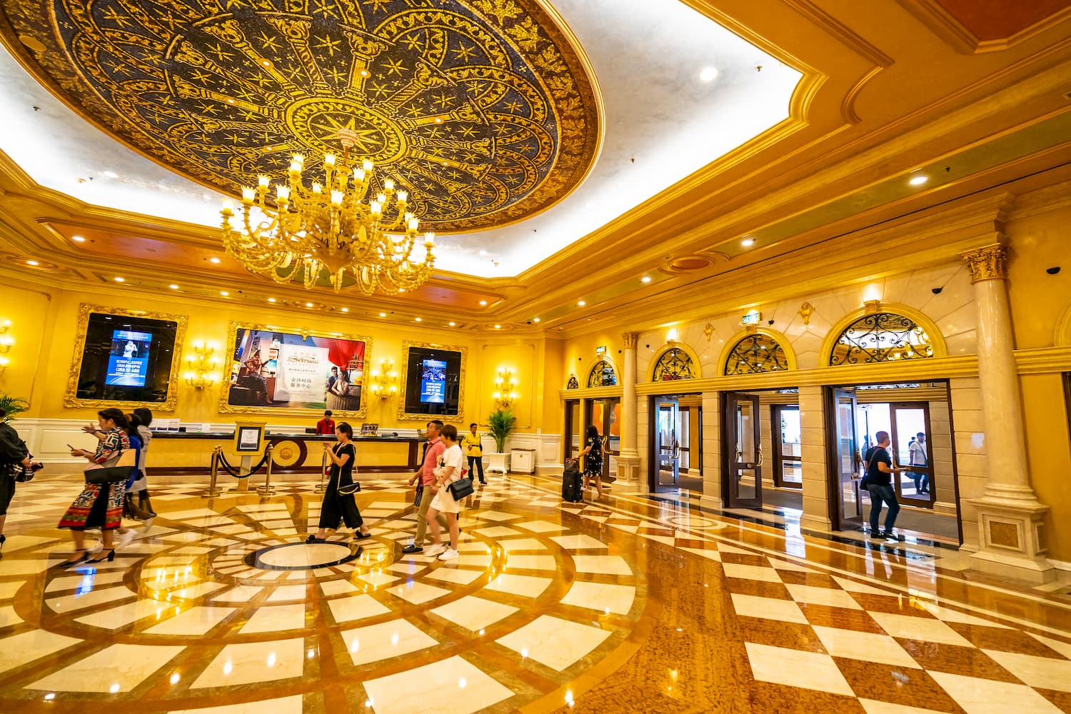 <strong>Casino Refinishing</strong> Service